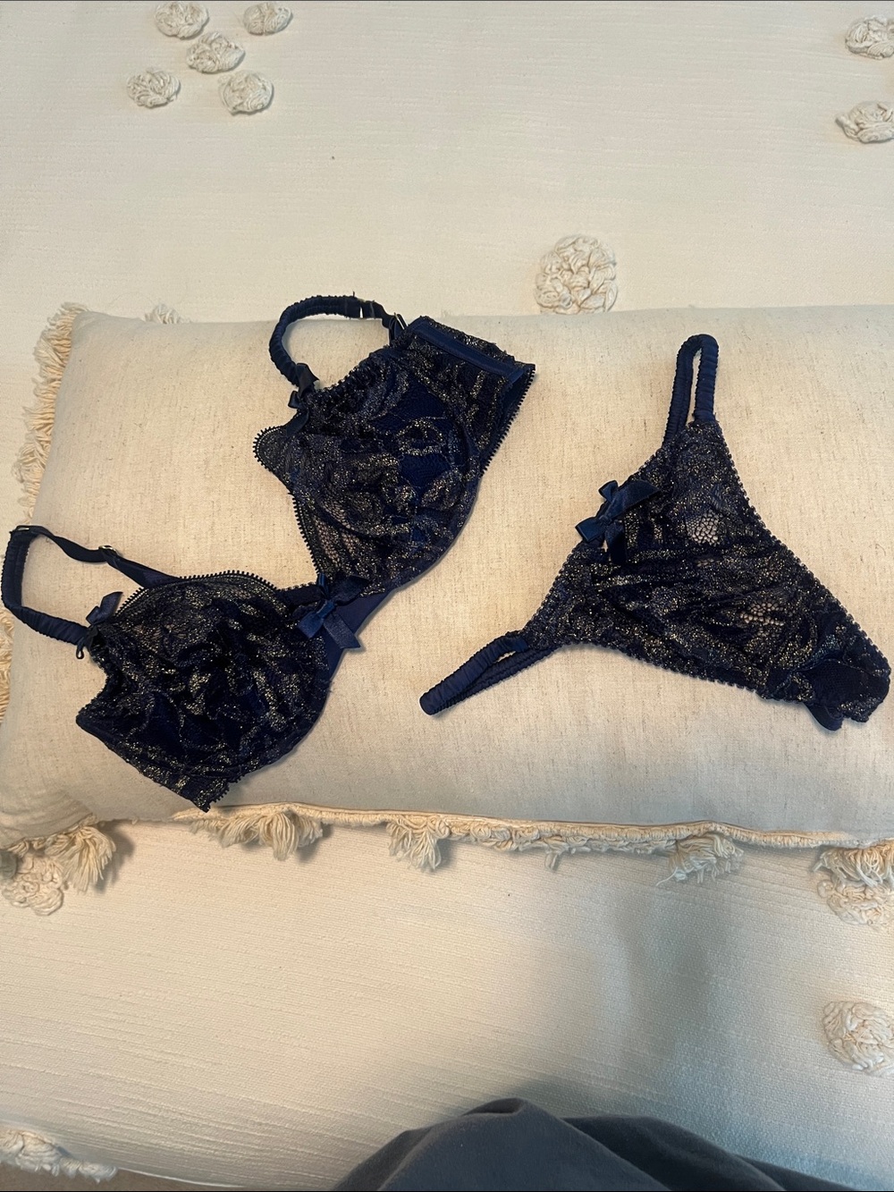 Agent Provocateur bra and thong panty set 34C skimpy lace underwire